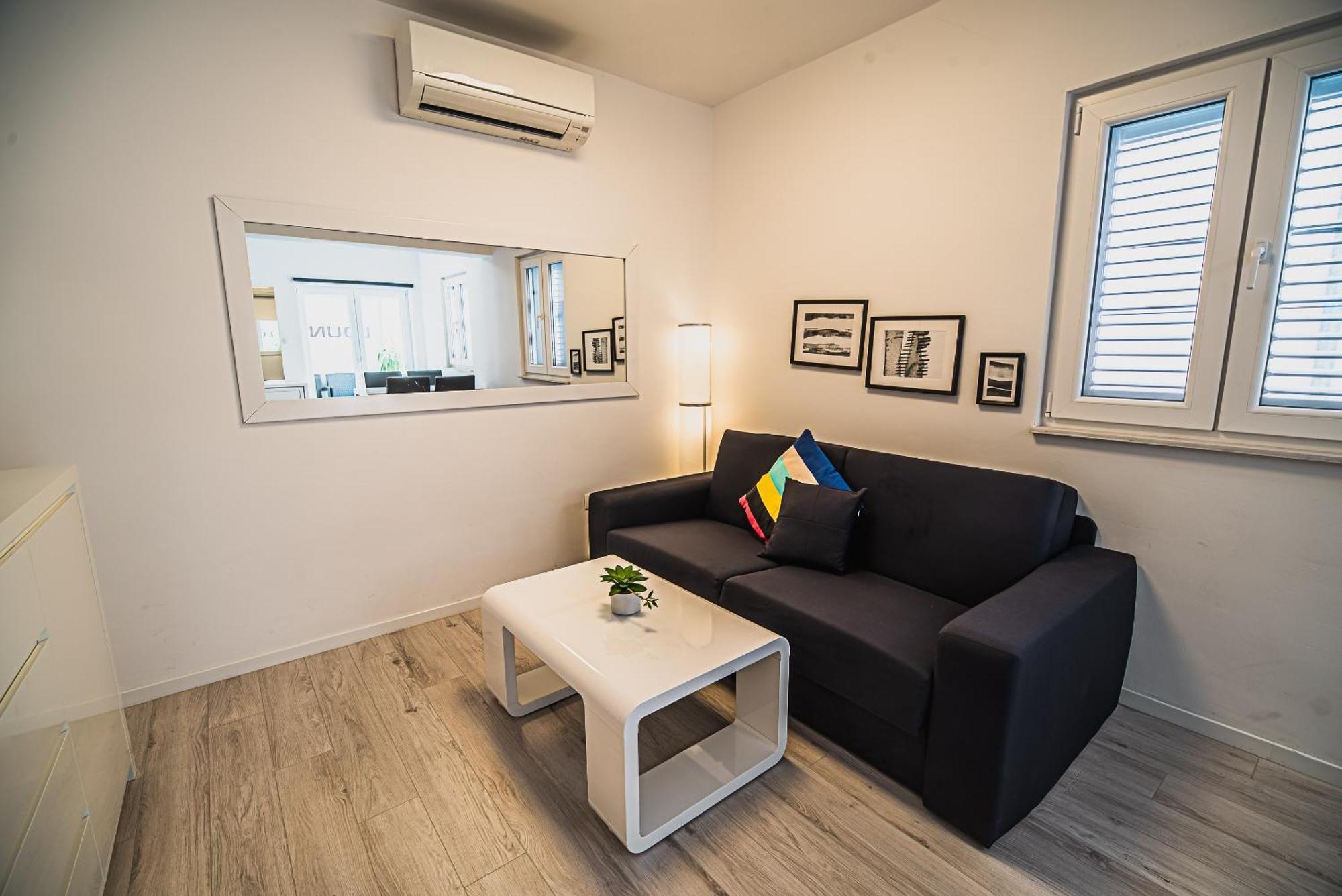 Downtown Park Apartments With Balcony Vodice Quarto foto