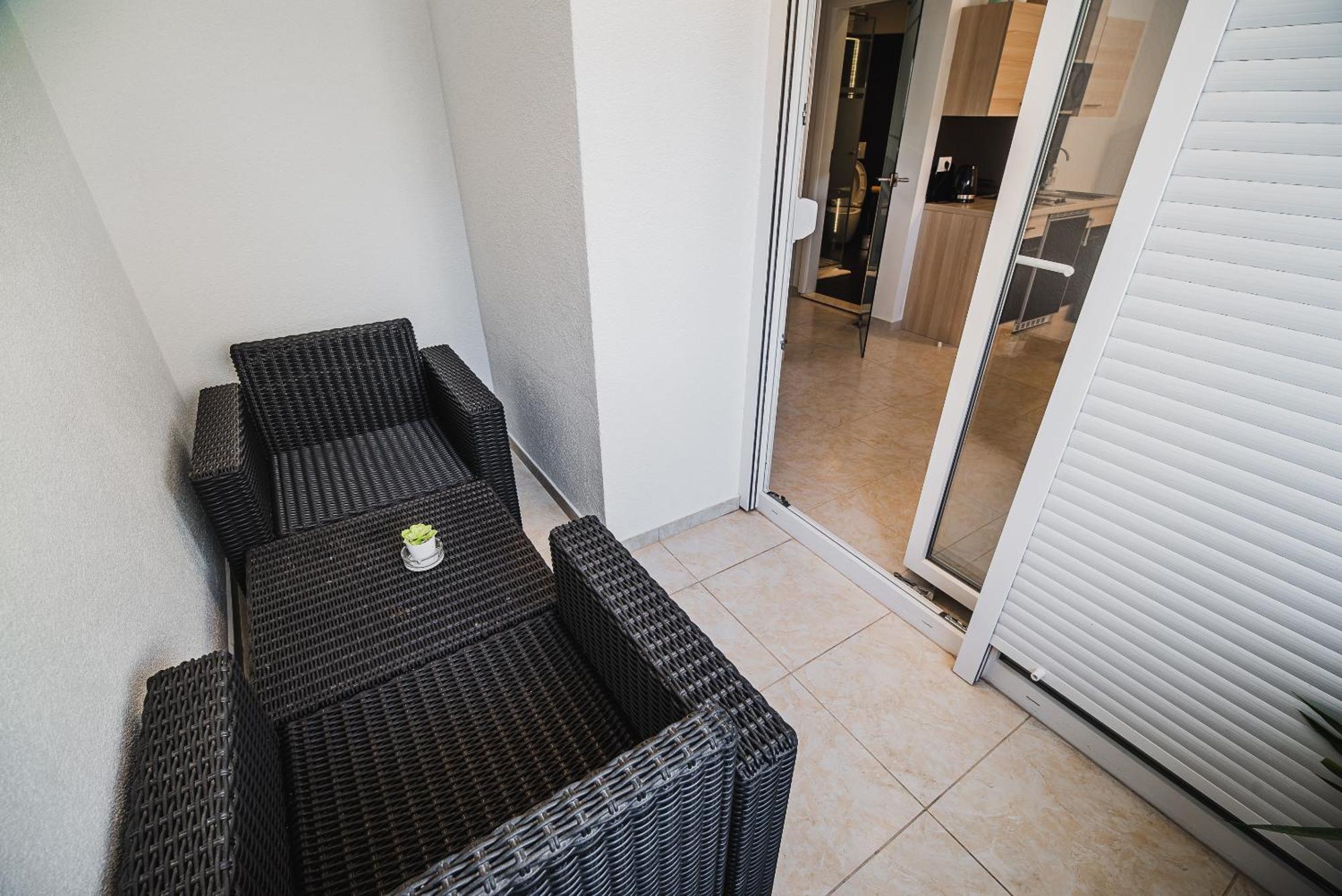 Downtown Park Apartments With Balcony Vodice Quarto foto