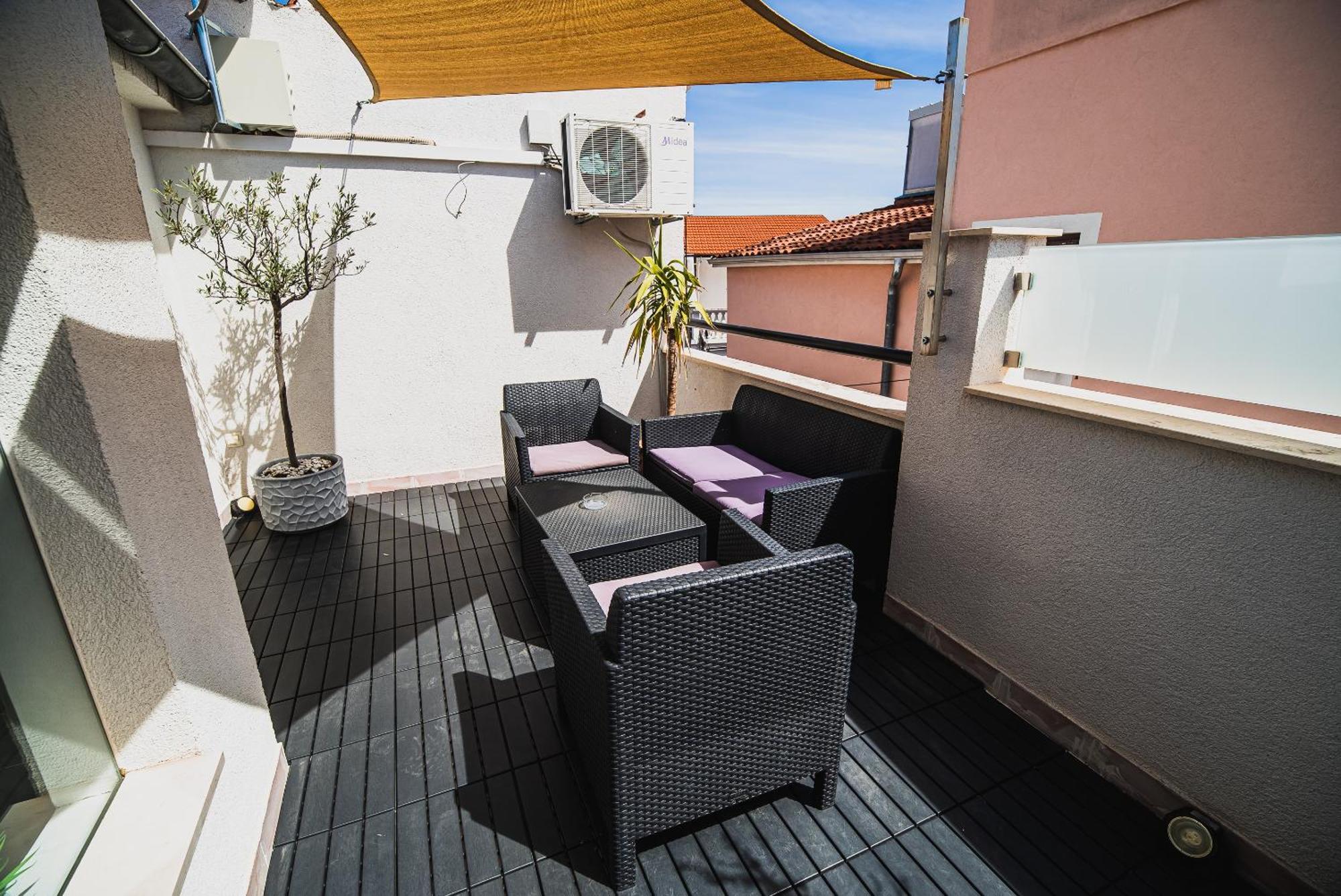 Downtown Park Apartments With Balcony Vodice Quarto foto